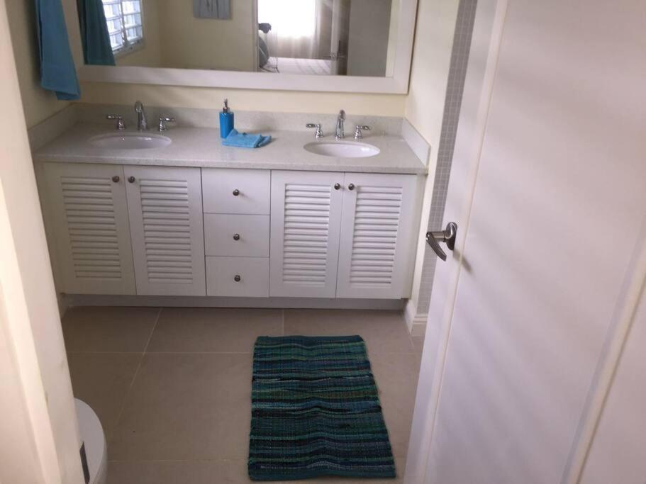 Richmond - Heroes Villa, Ac, Security, Access To Pool, Playground & Private Beach - Welcome Breakfast Basket Εξωτερικό φωτογραφία
