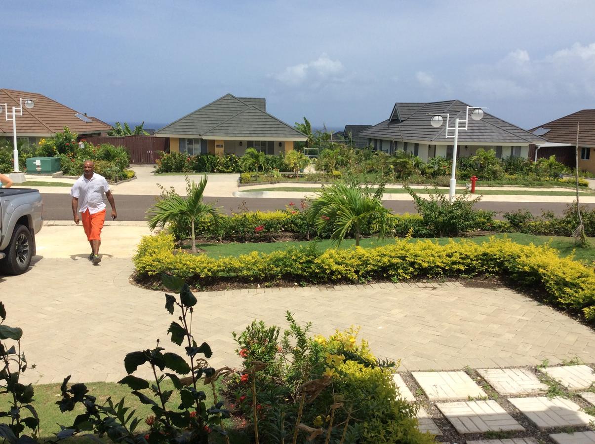 Richmond - Heroes Villa, Ac, Security, Access To Pool, Playground & Private Beach - Welcome Breakfast Basket Εξωτερικό φωτογραφία